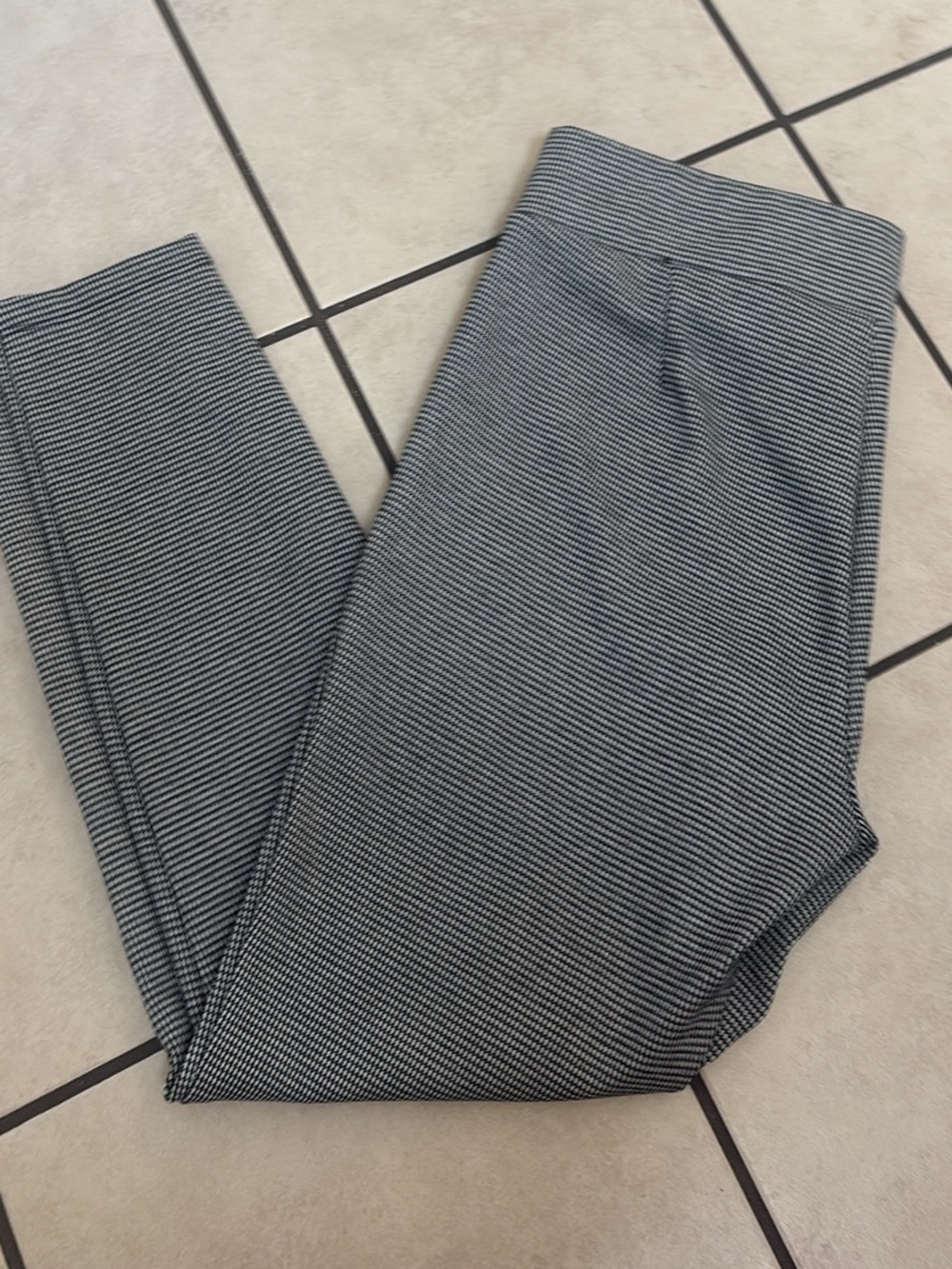 LOFT Black & White Micro-Striped Leggings